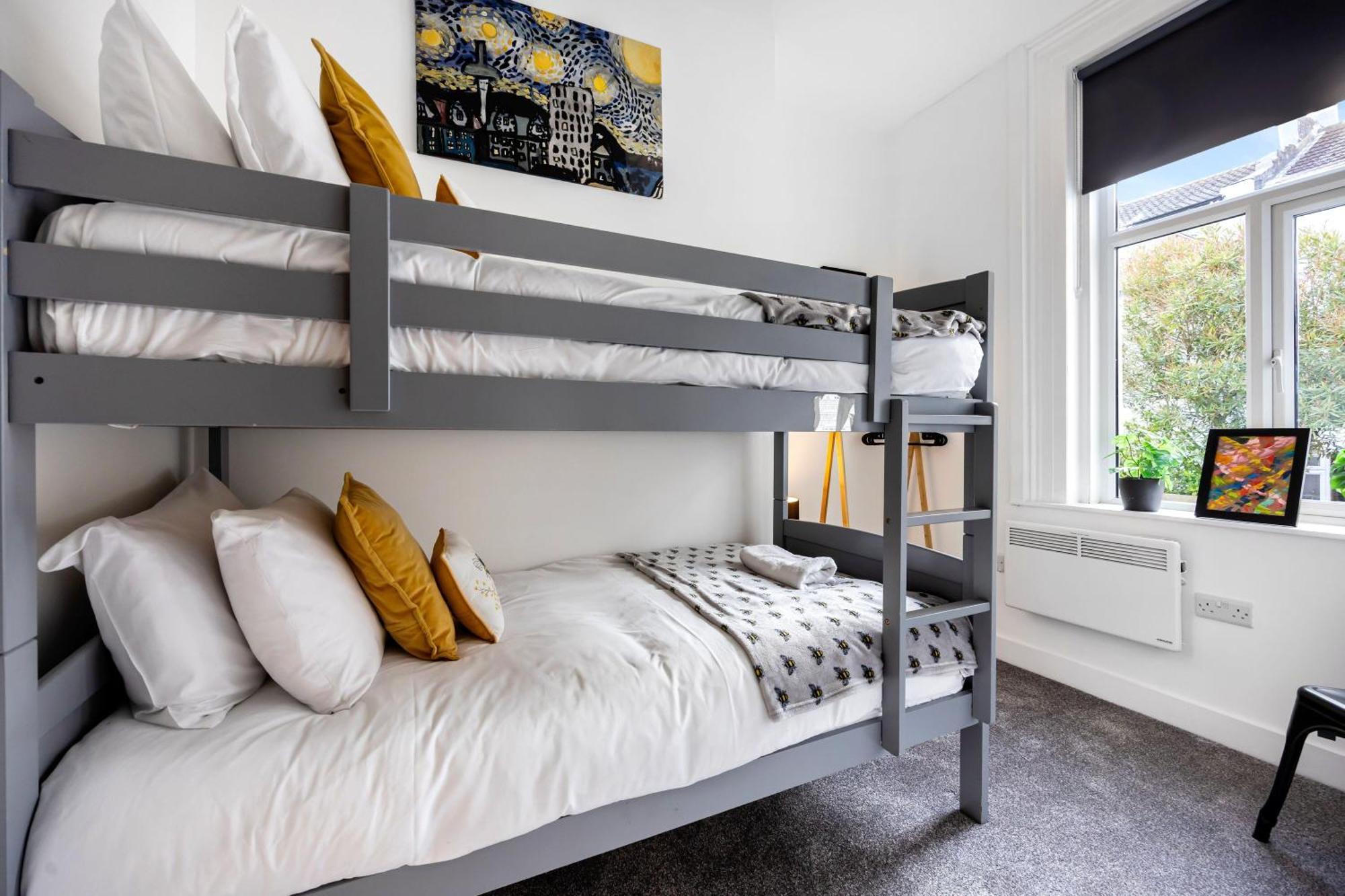 Apartment Queens Mile 1 With Free Parking By My Getaways *