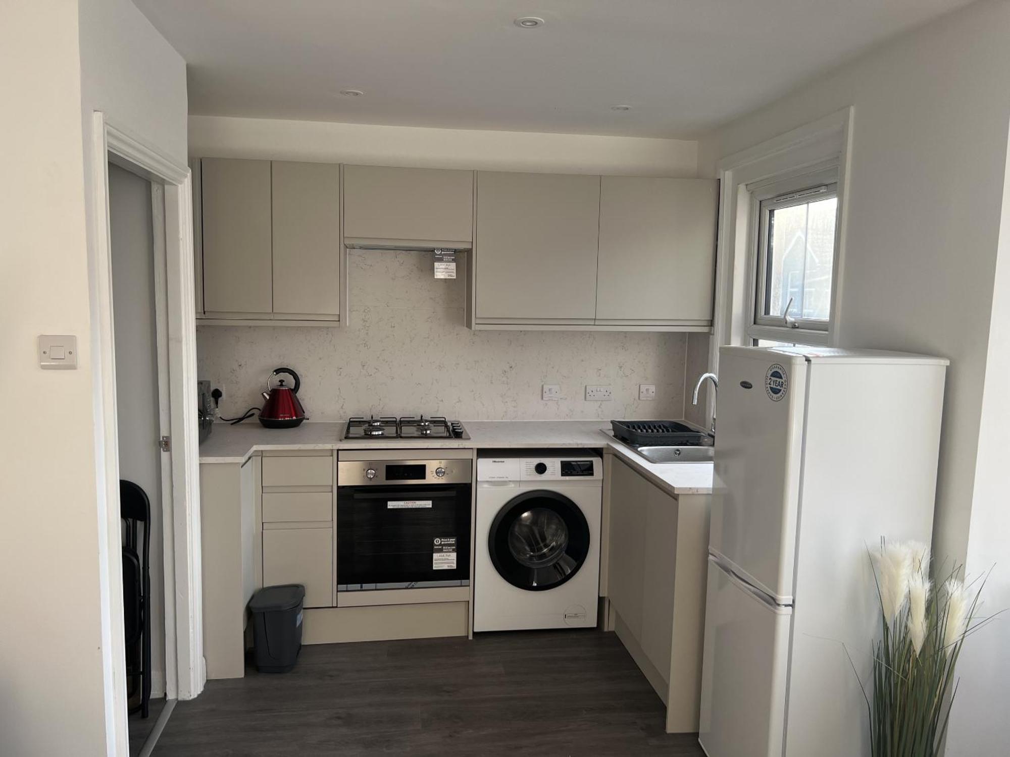 Adelles Seaside Retreat Apartment *