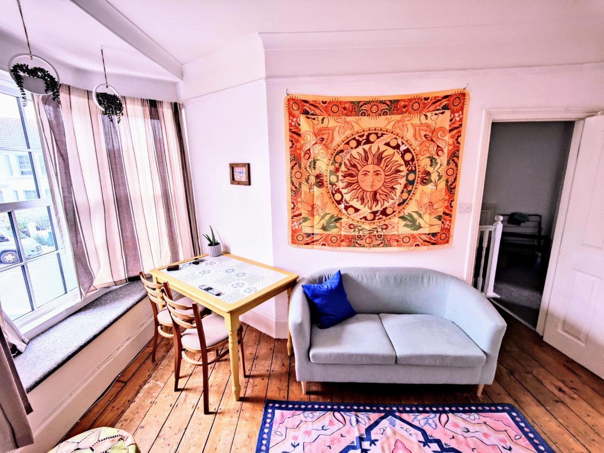 Apartment Great Entire 2 Bedroom -