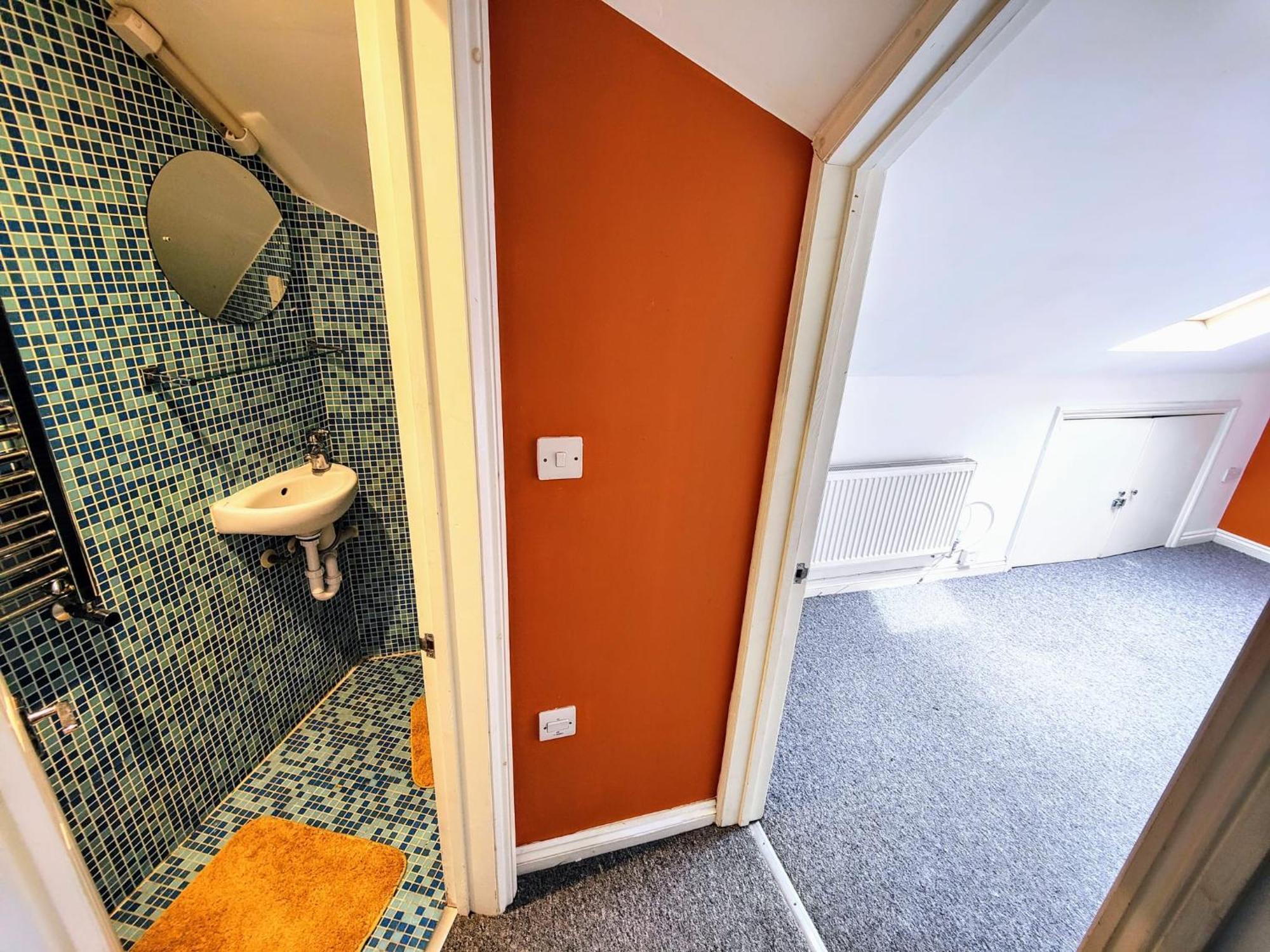 Great Entire 2 Bedroom -