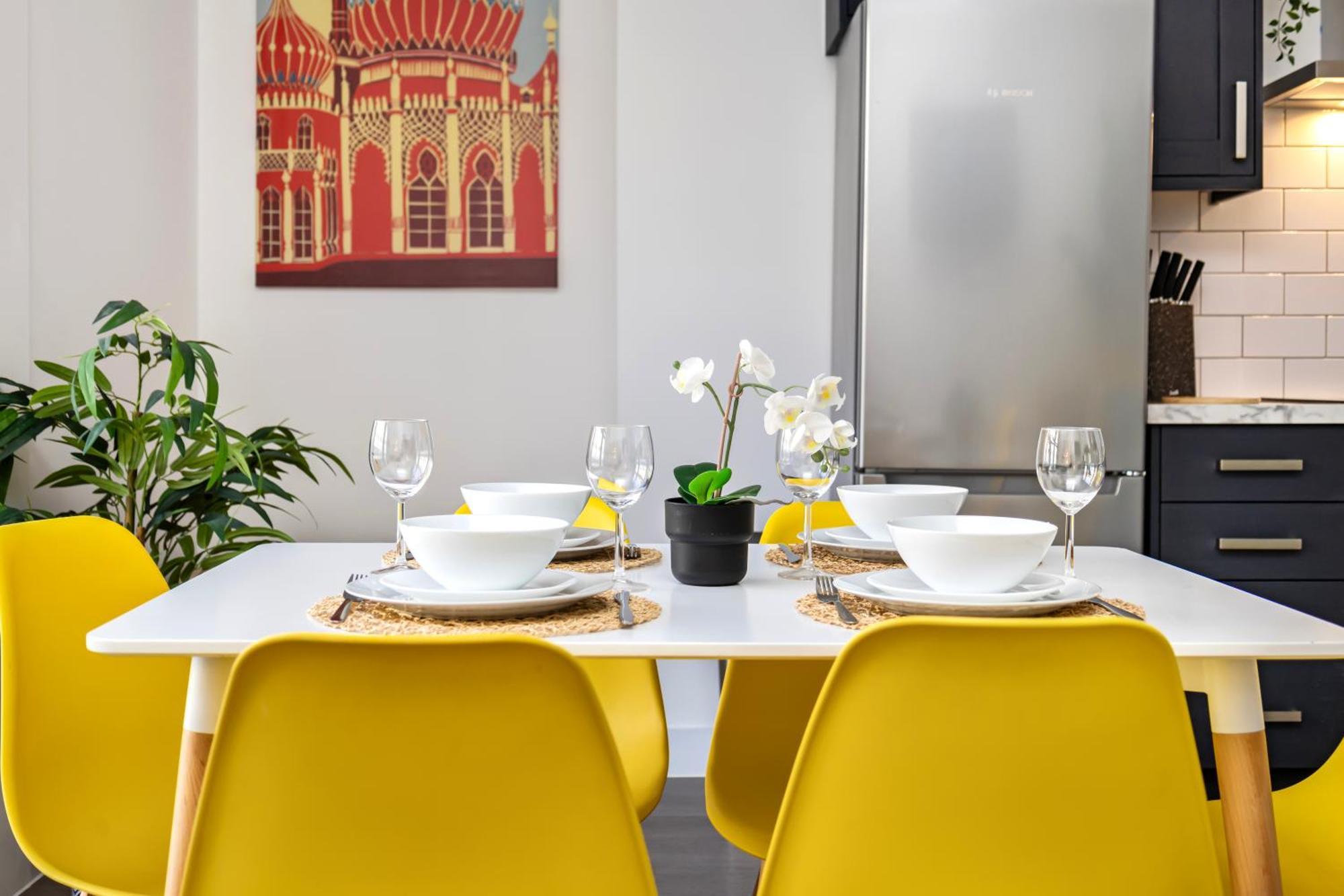 Queens Mile 1 With Free Parking By My Getaways Brighton