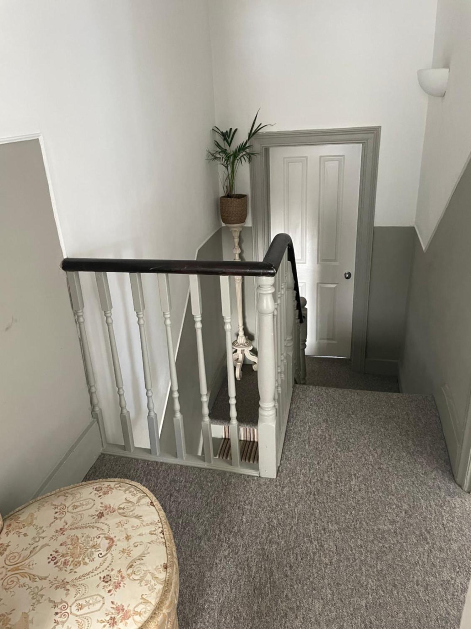 Poets Place - Lovely 4 Bedroom Townhouse With Garden *