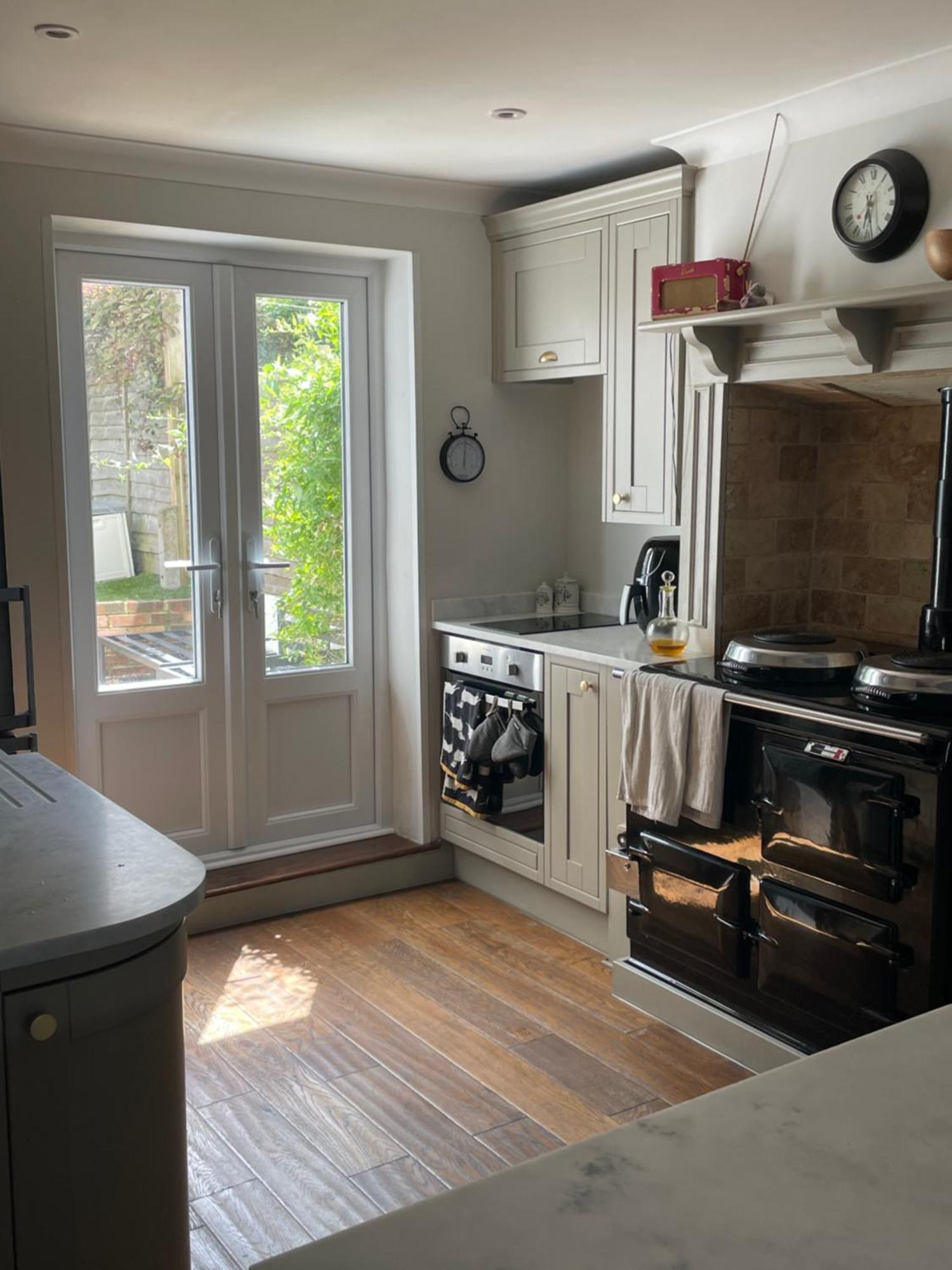 Poets Place - Lovely 4 Bedroom Townhouse With Garden
