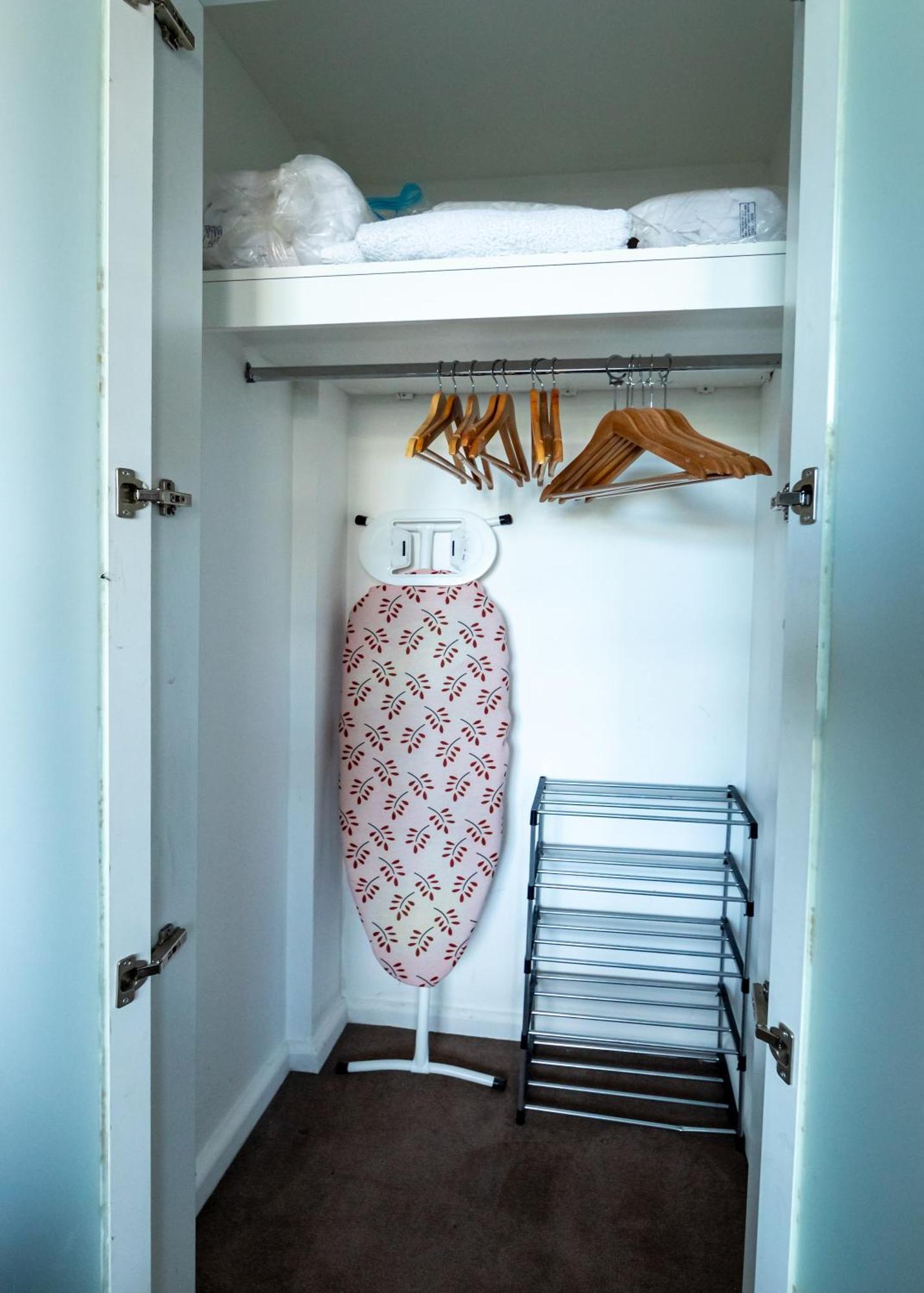 Executive Apartment, Apartment *