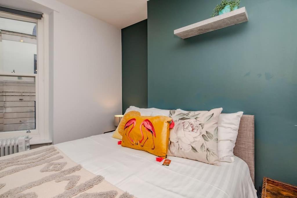 Super Three Bedroom Flat I Next To I Sleep 9 Guests *