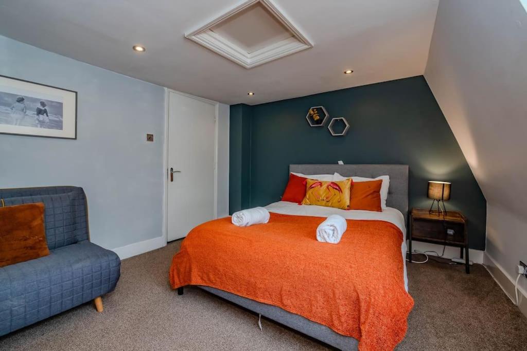 Apartment Super Three Bedroom Flat I Next To I Sleep 9 Guests