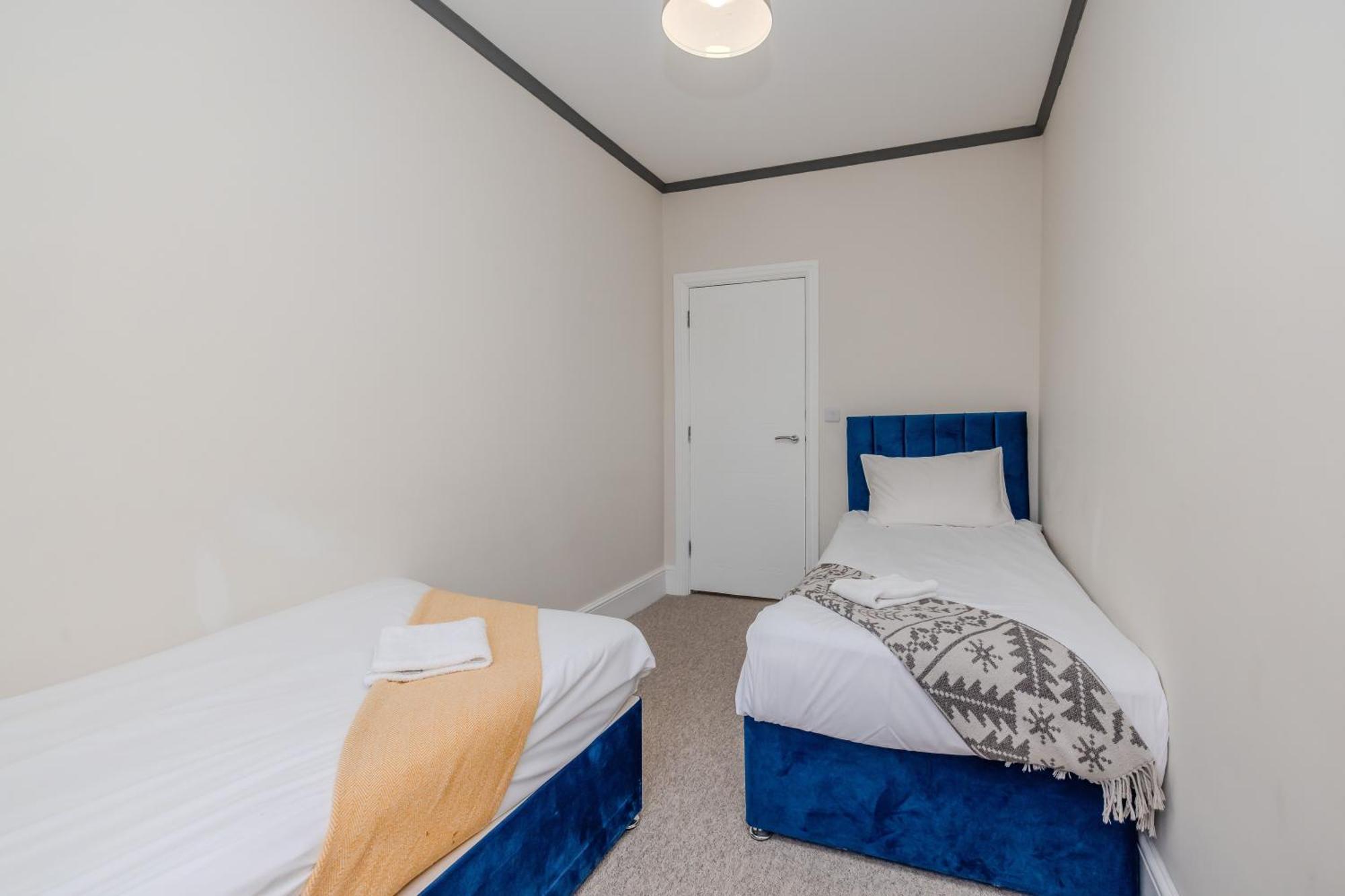 Apartment Flash Sale 3 Bedroom Flat Bn310fir04 *