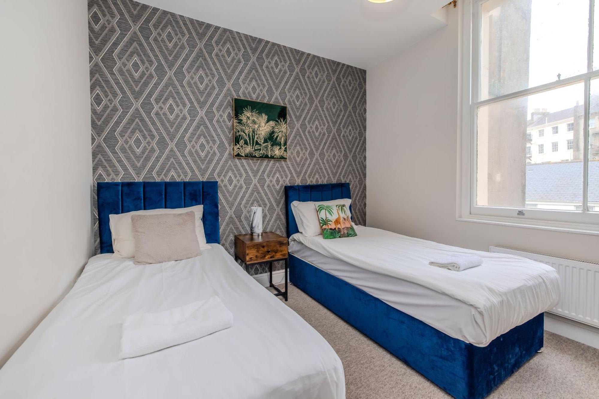 Apartment Flash Sale 3 Bedroom Flat Bn310fir04 *