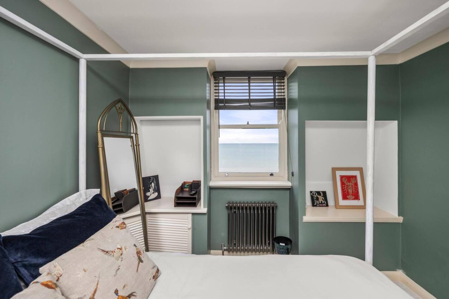 Apartment Pass The Keys Chic Beachfront Retreat With Sea Views In Brighton