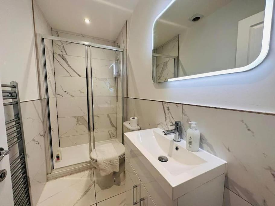 Flash Sale Centre Seafront Bn115fsto01 Apartment