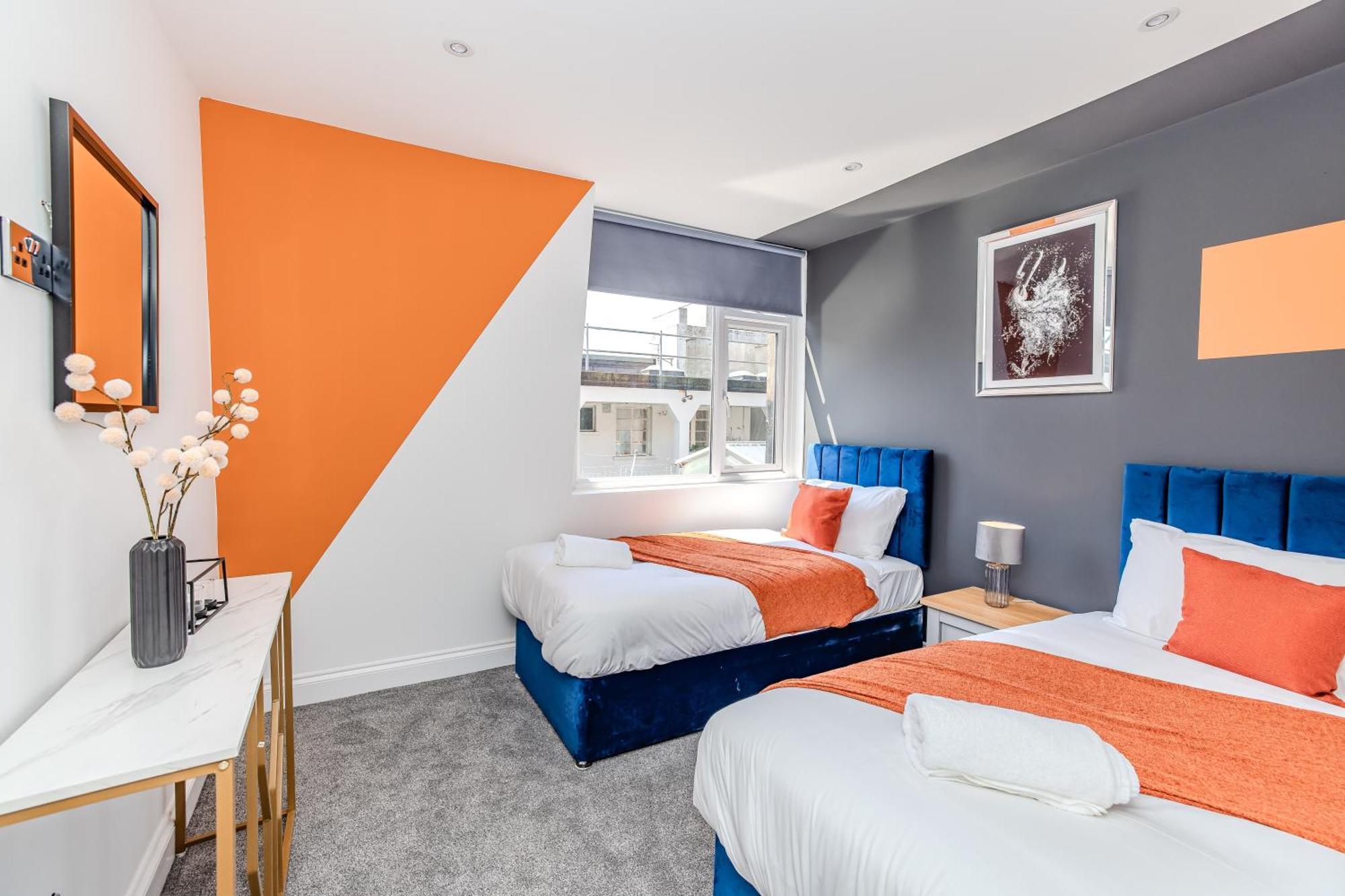 Super 2 Bedroom Flat I Next To Shopping Center & * Brighton