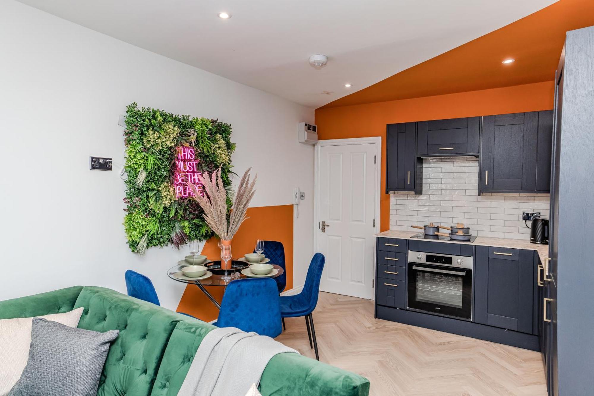 Super 2 Bedroom Flat I Next To Shopping Center & Brighton