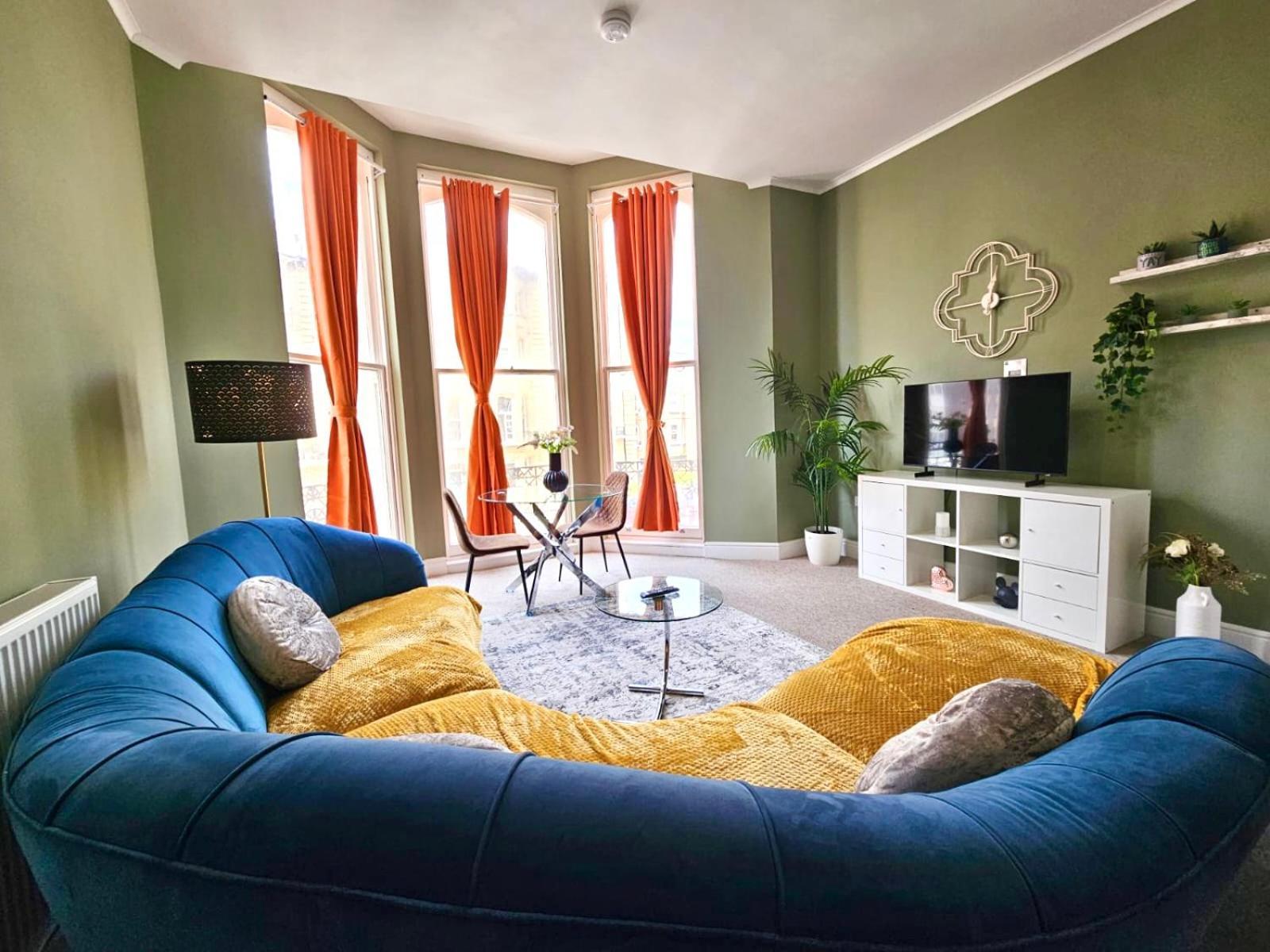 Flash Sale Central 3 Bedroom Flat Bn310fir03 * Brighton