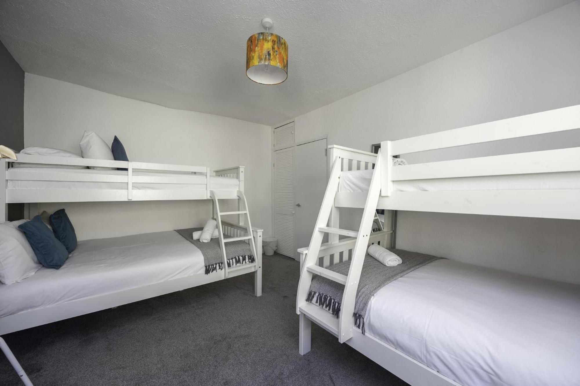 Myrtle With Free Parking By My Getaways Holiday home