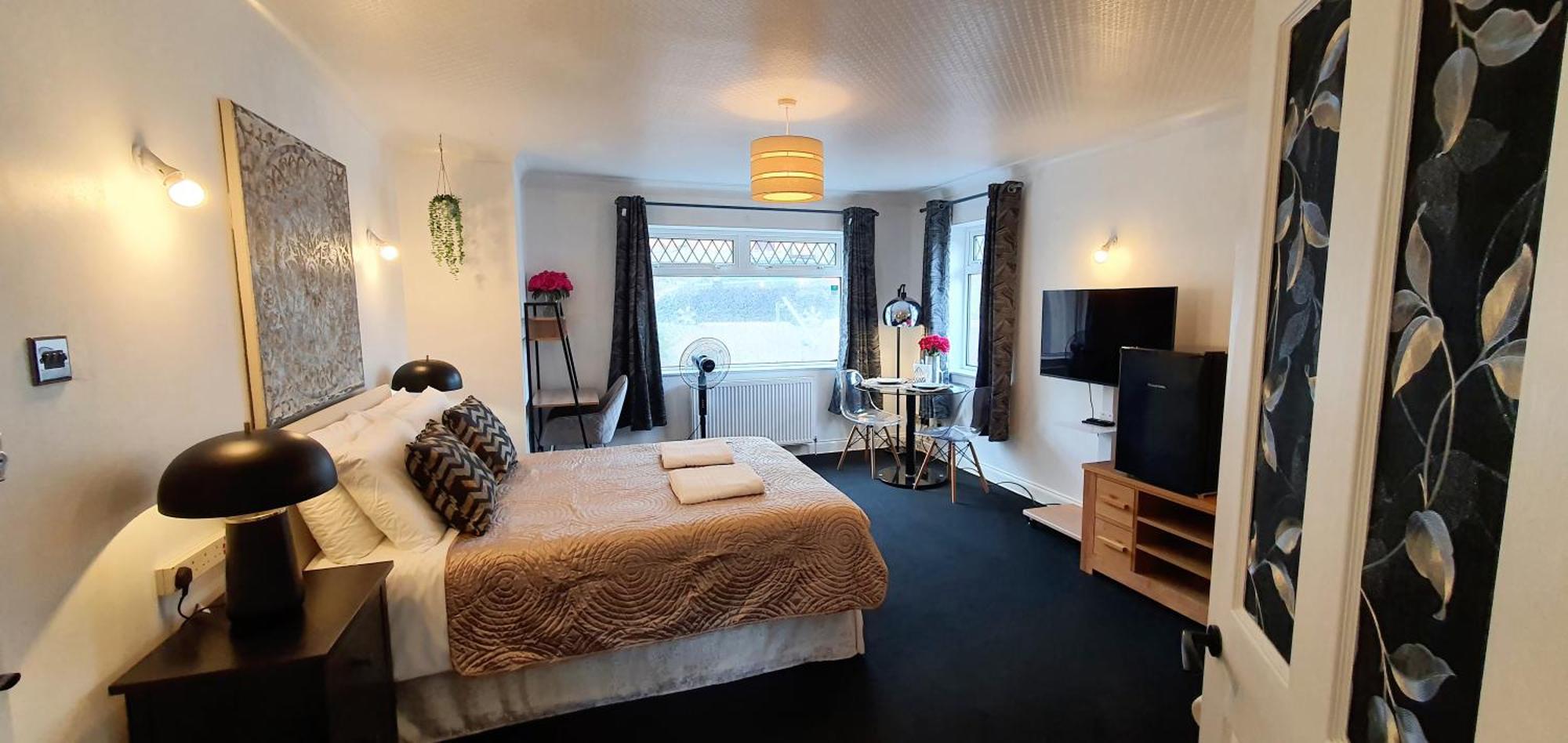 Rose - Free Parking Ensuite Near Uni *