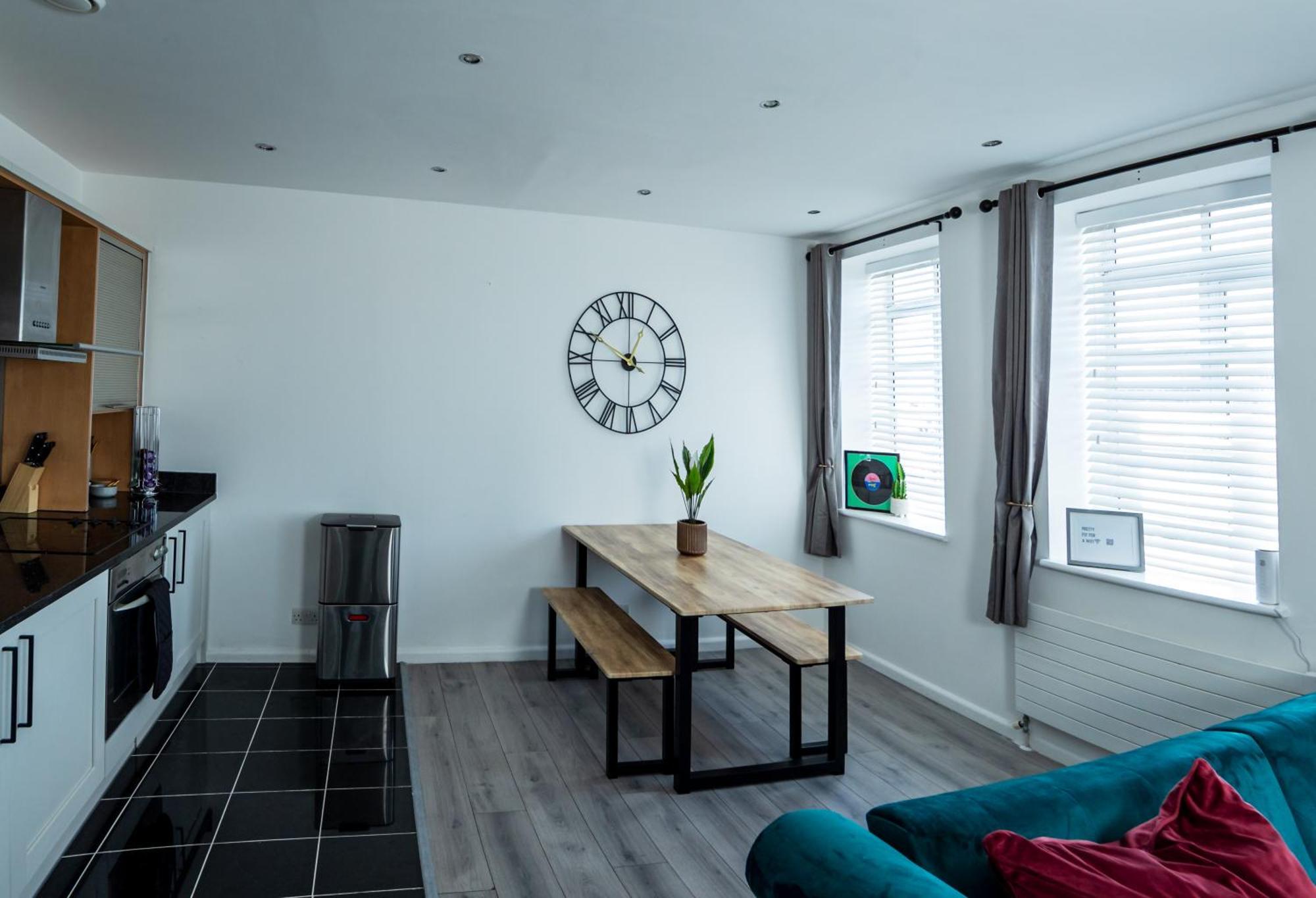 Chesterfield Apartment, City Central Brighton