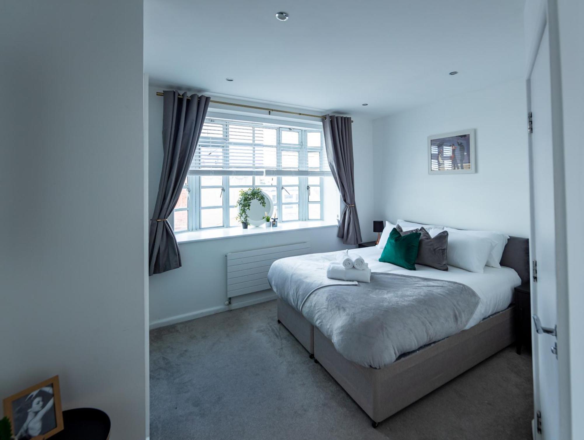 Chesterfield Apartment, City Central Apartment