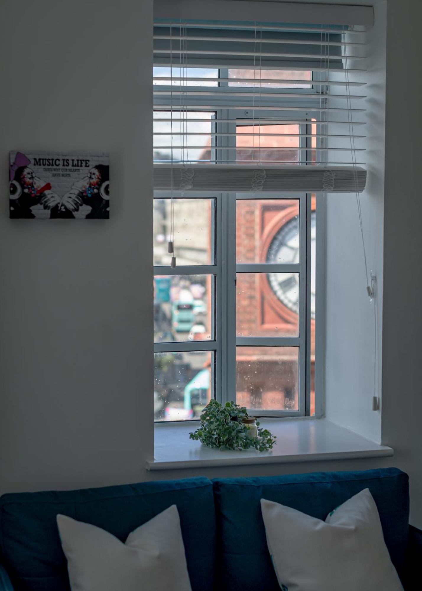 Apartment Chesterfield Apartment, City Central *