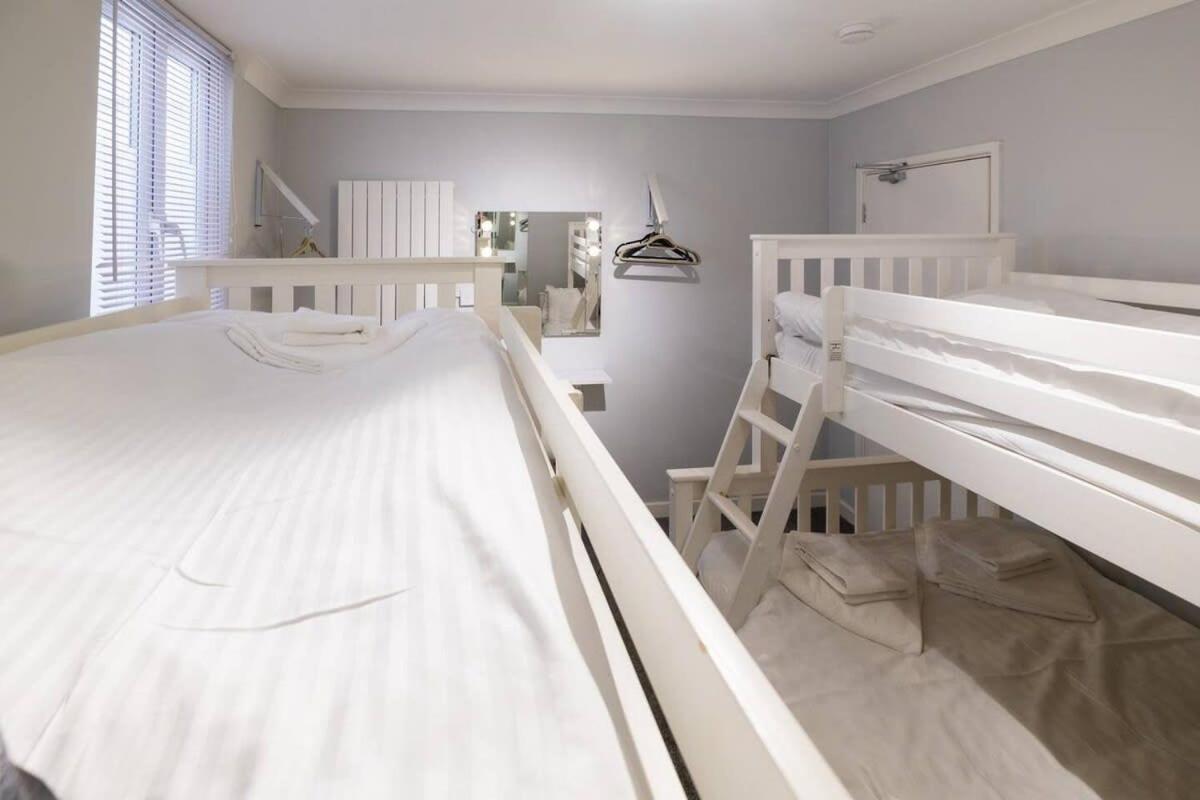 Holiday home Host & - The Old Coach House On Margaret Street Brighton