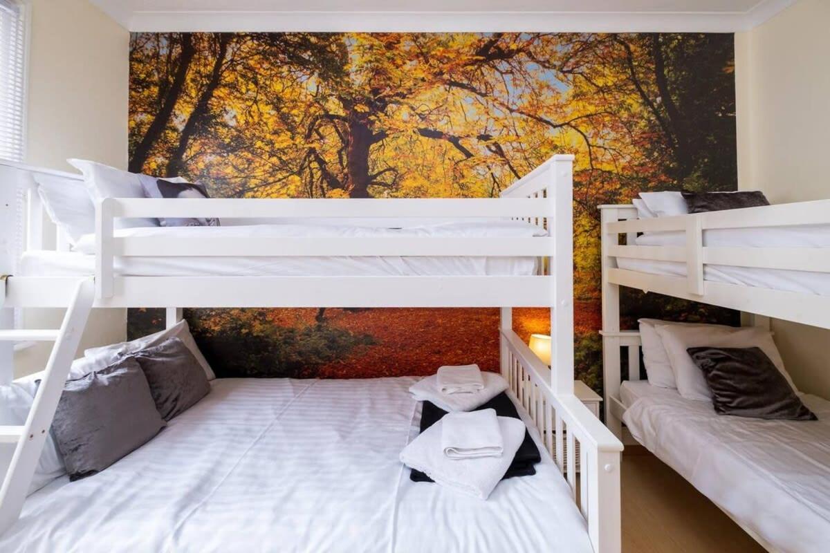 Host & - The Old Coach House On Margaret Street