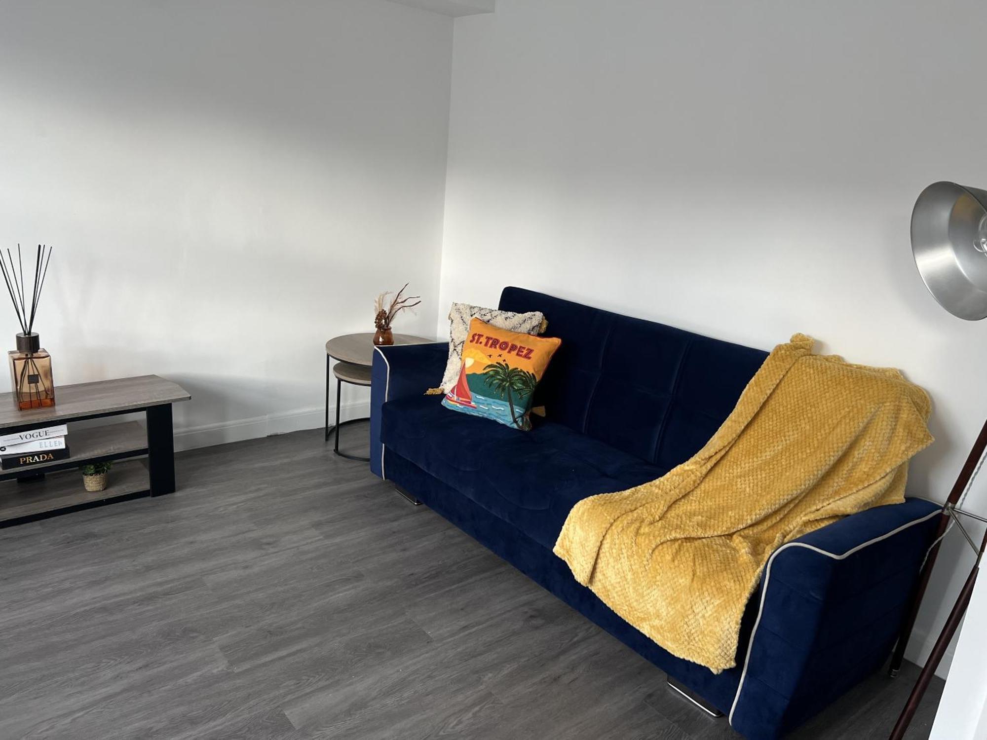 Adelles Seaside Retreat *