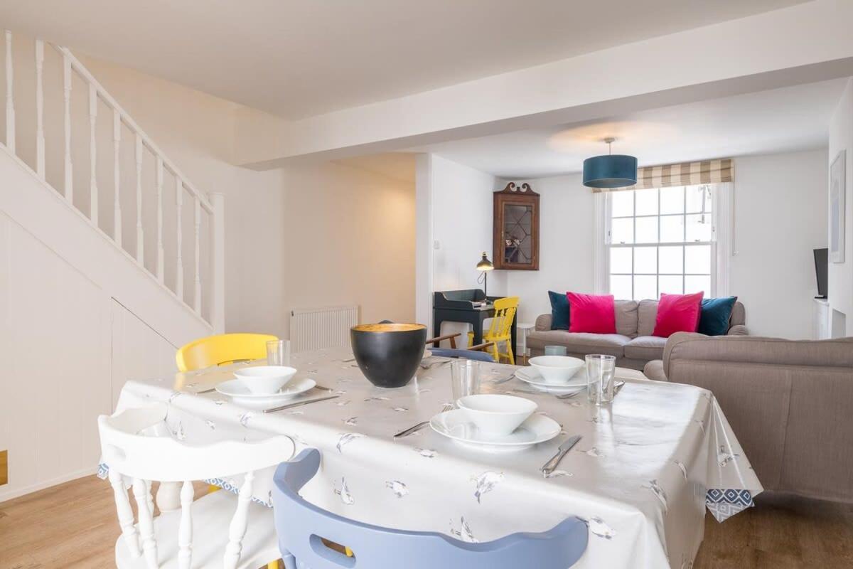 Host & - Millfield Holiday home *