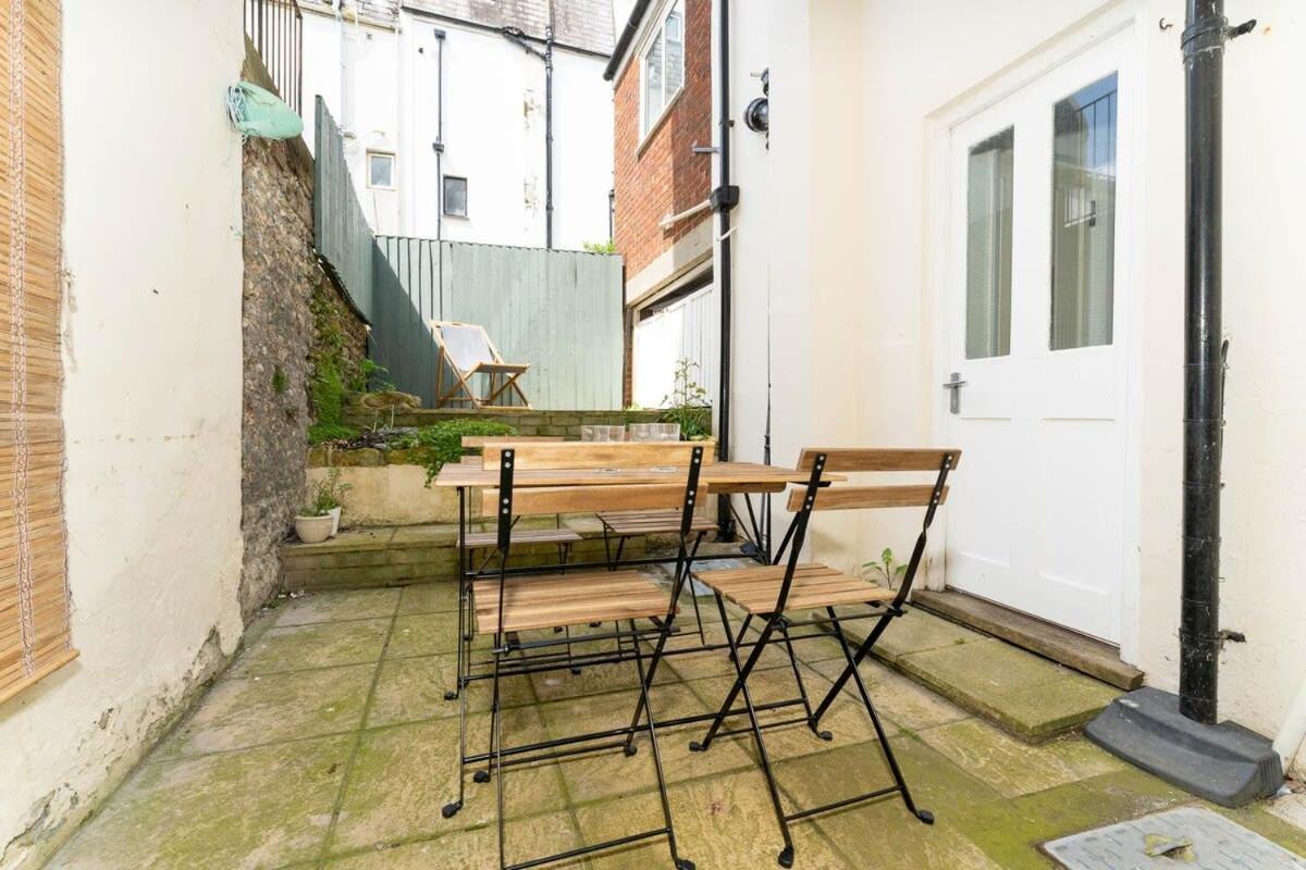 Host & - Waterloo * Brighton