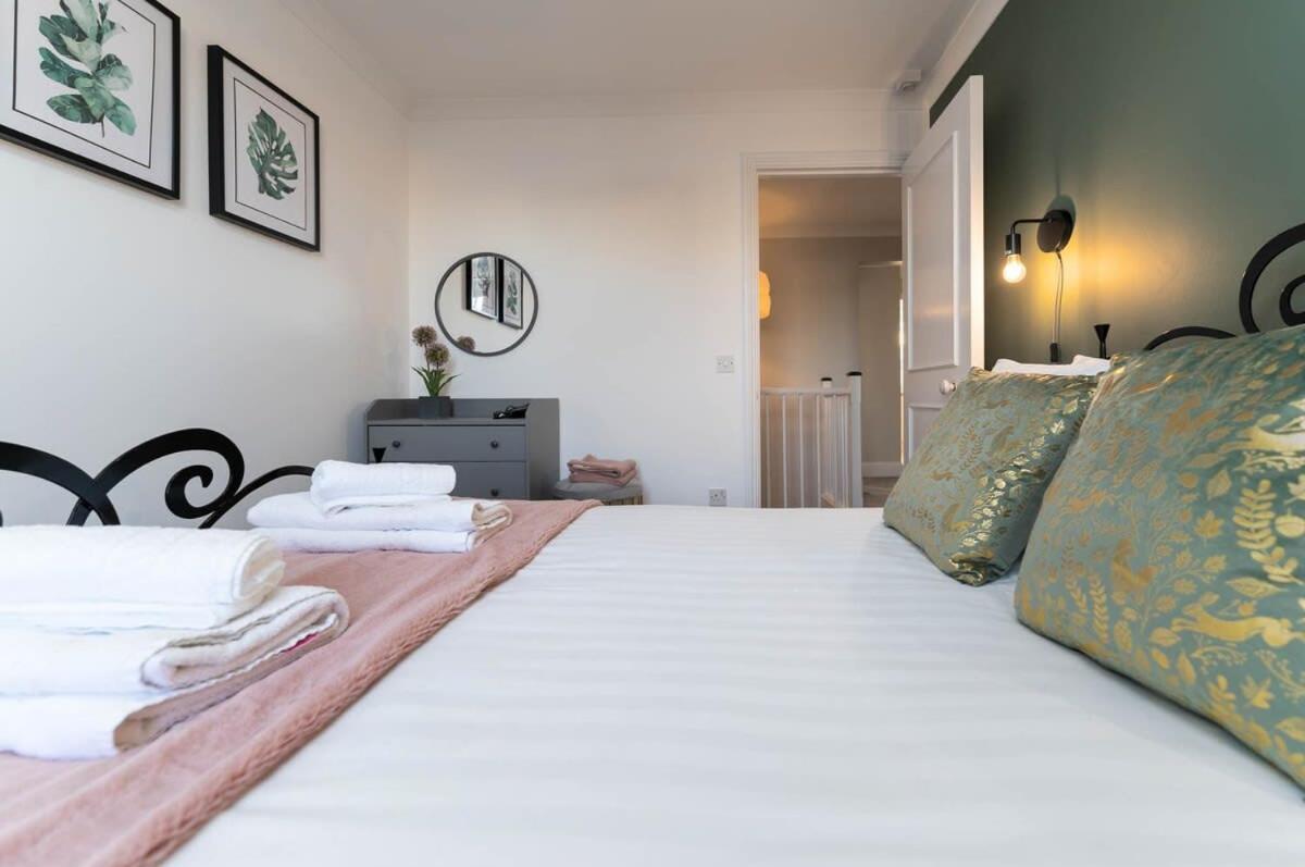 Apartment Host & - Portland *