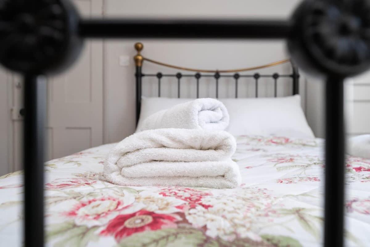 Host & - Grove Townhouse Brighton