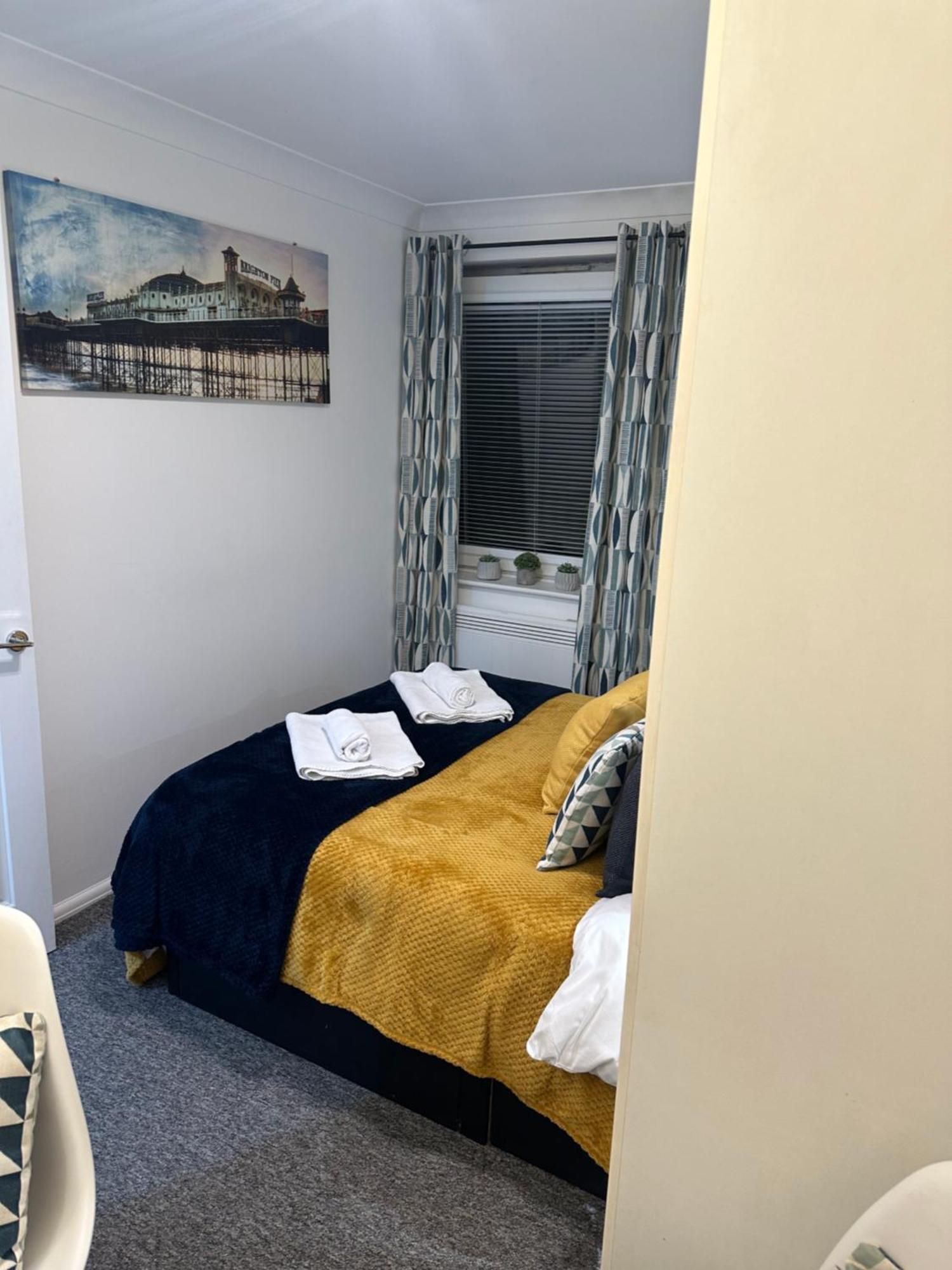 Move Up 365 ' A Stones Throw ' Apartment Brighton