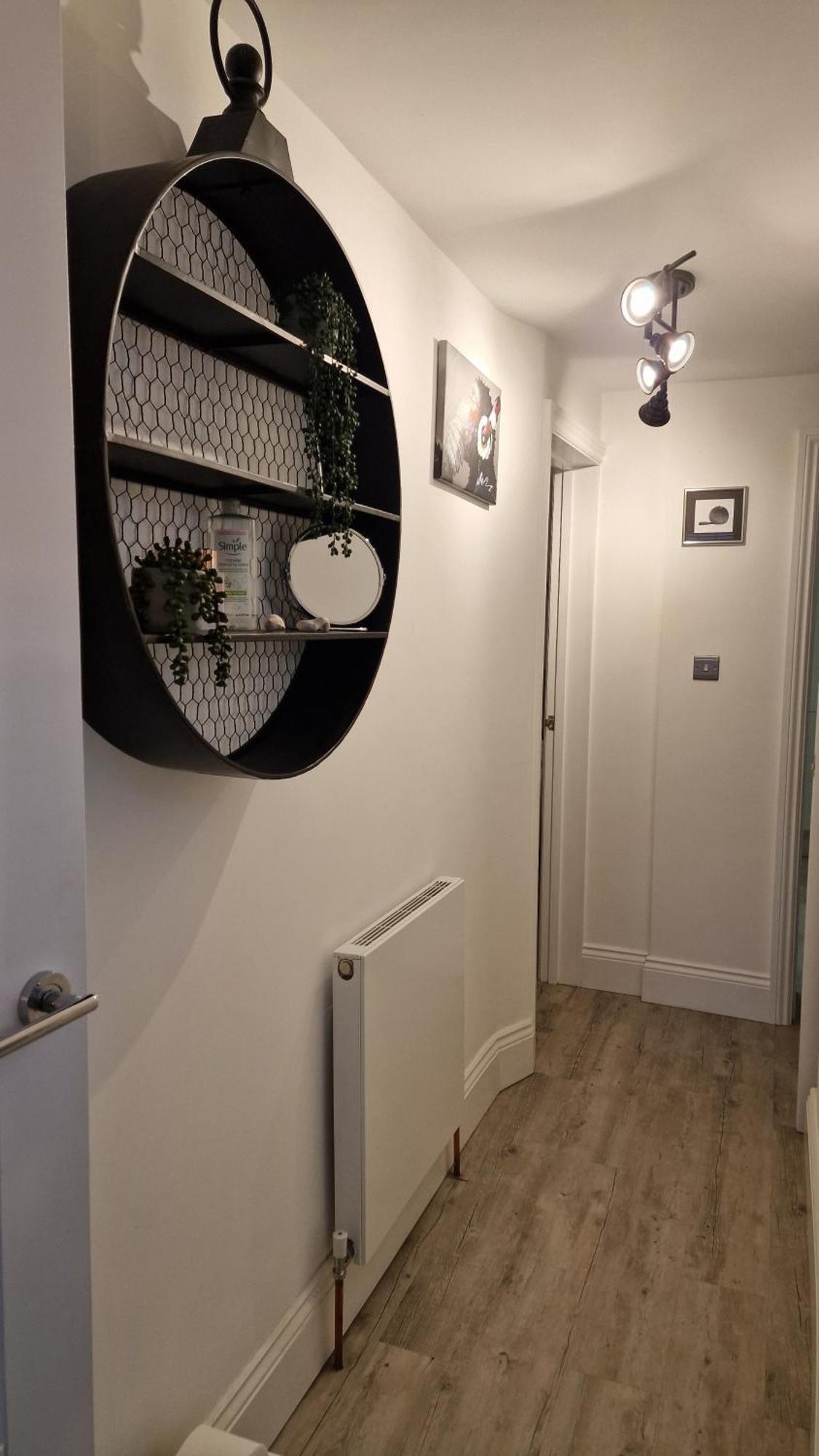 Molly Marine - Bespoke 2 Bedroom Courtyard - 1 Minute From Pier Apartment Brighton