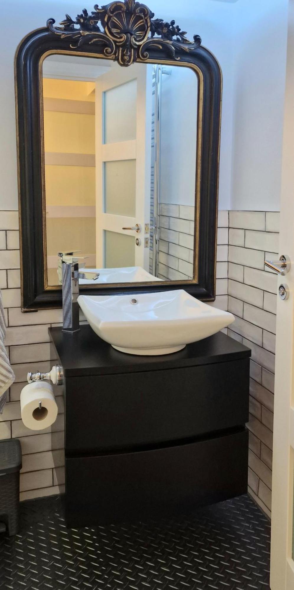 Molly Marine - Bespoke 2 Bedroom Courtyard - 1 Minute From Pier