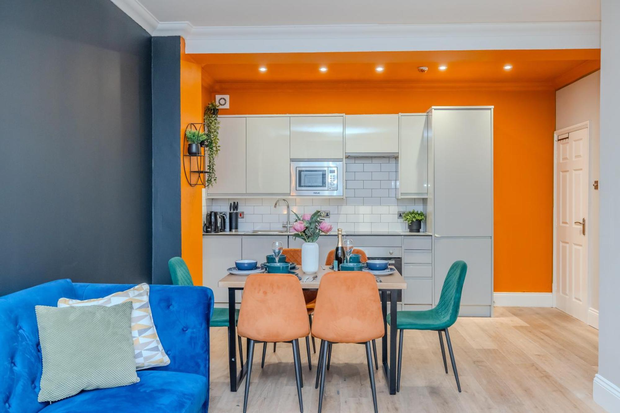Apartment Beautiful 2 Bedroom Flat Next To & North Lanes *