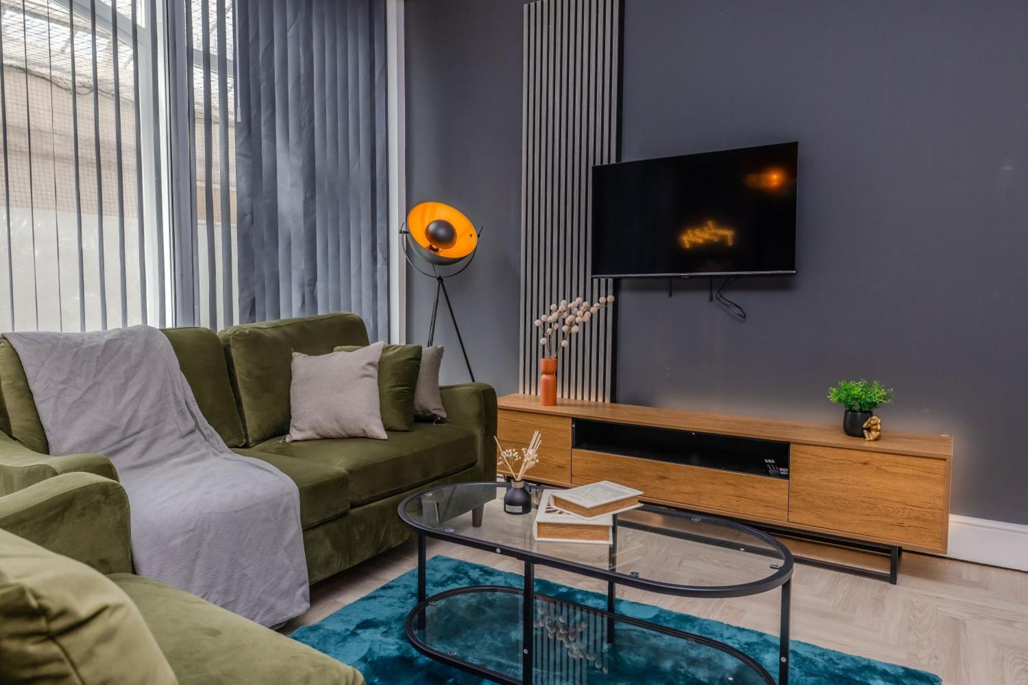 Super 3 Bedroom Flat Next To & Shopping Center Sleep 10 Guests Brighton