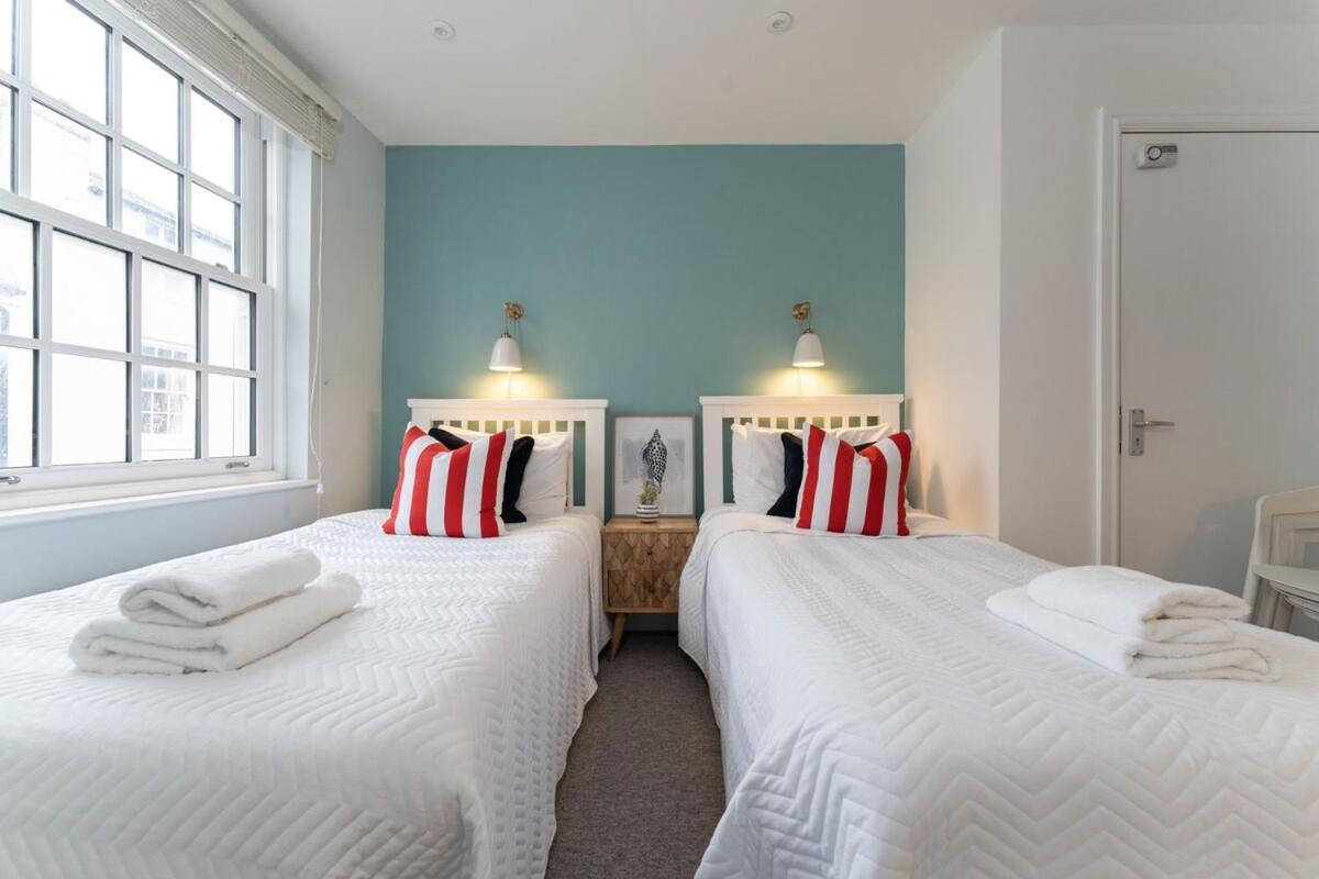 Holiday home Host & - Rooftop Views On Little Preston