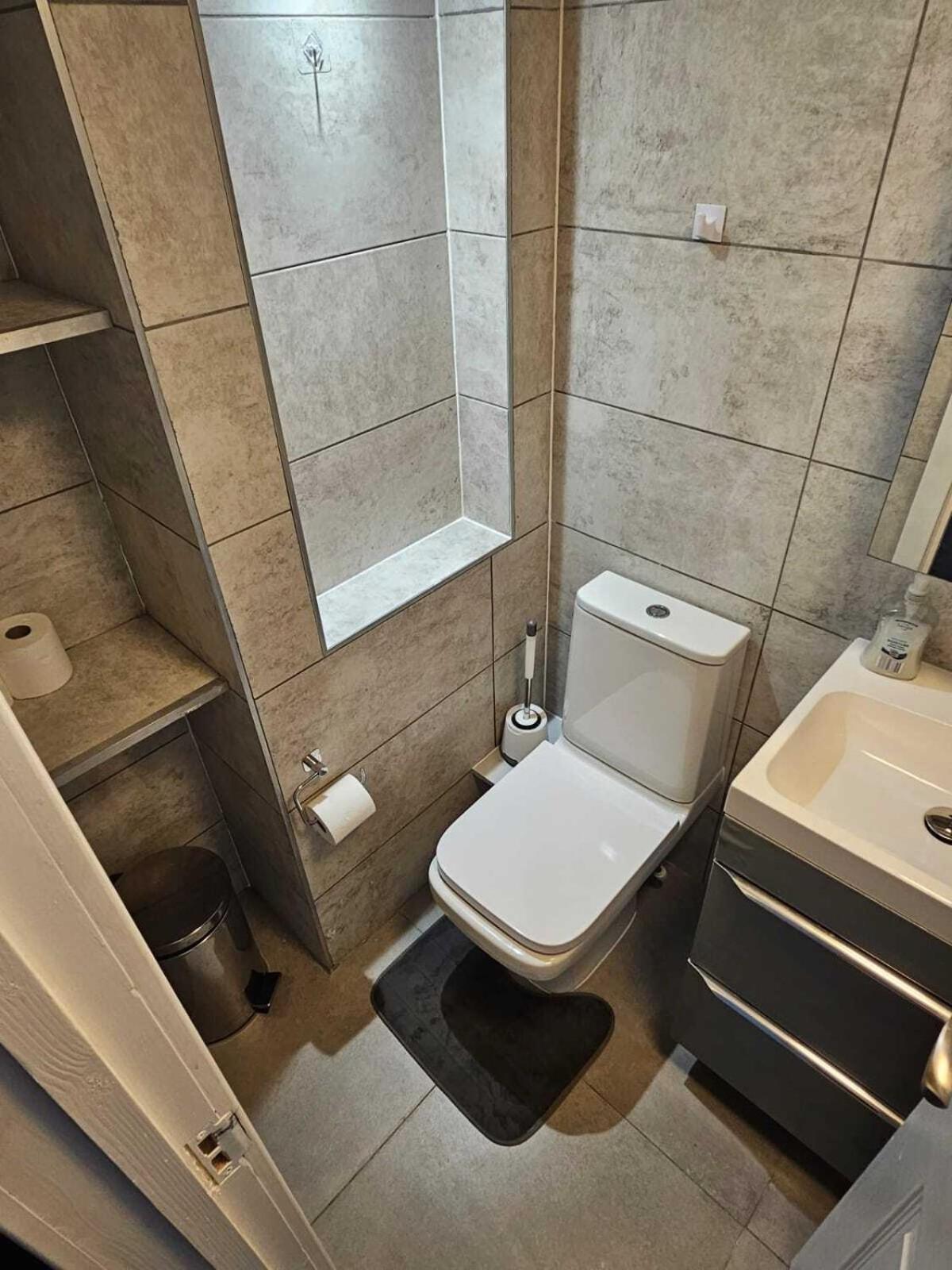 Queens Place - 3 Bedroom Brighton