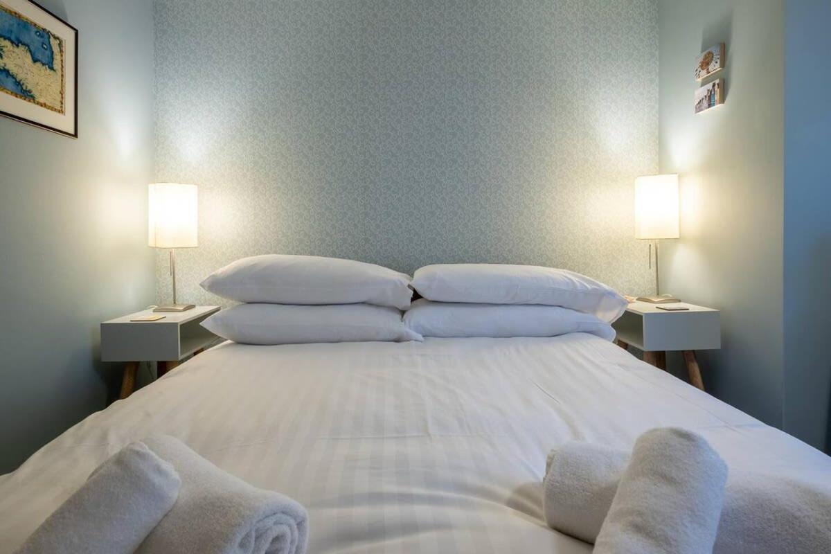 Host & - Tivoli Garden Flat