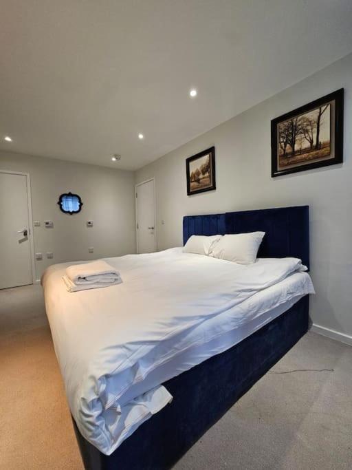 Apartment Flash Sale Train Station 2 Bedroom Flat Bn17fle59