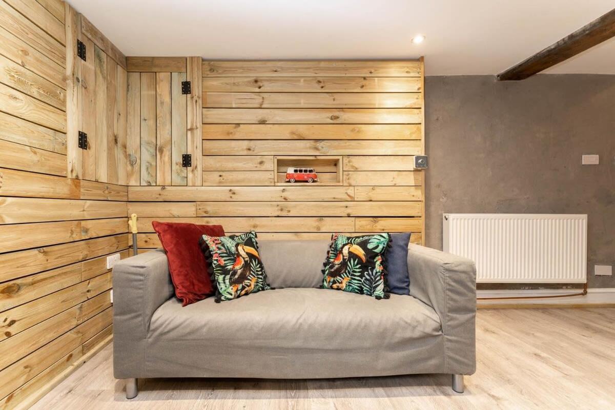 Apartment Host & - Grafton Woodshack *