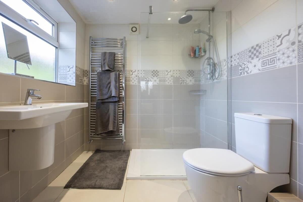 Host & - Downs Valley House *