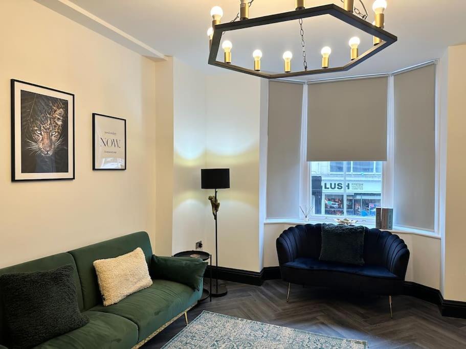 Luxury 2 Bed Near Beach, Royal Pavilion, Theatre * Brighton