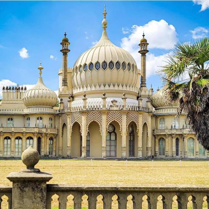 Luxury 2 Bed Near Beach, Royal Pavilion, Theatre