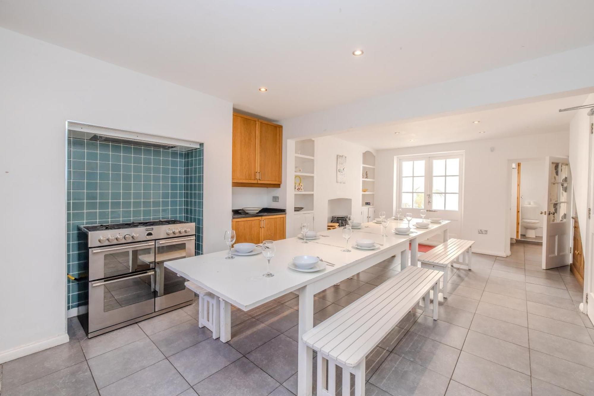 Perfect Seaside Getaway I Big Town House Next To I First Choice For Big Group & Family *
