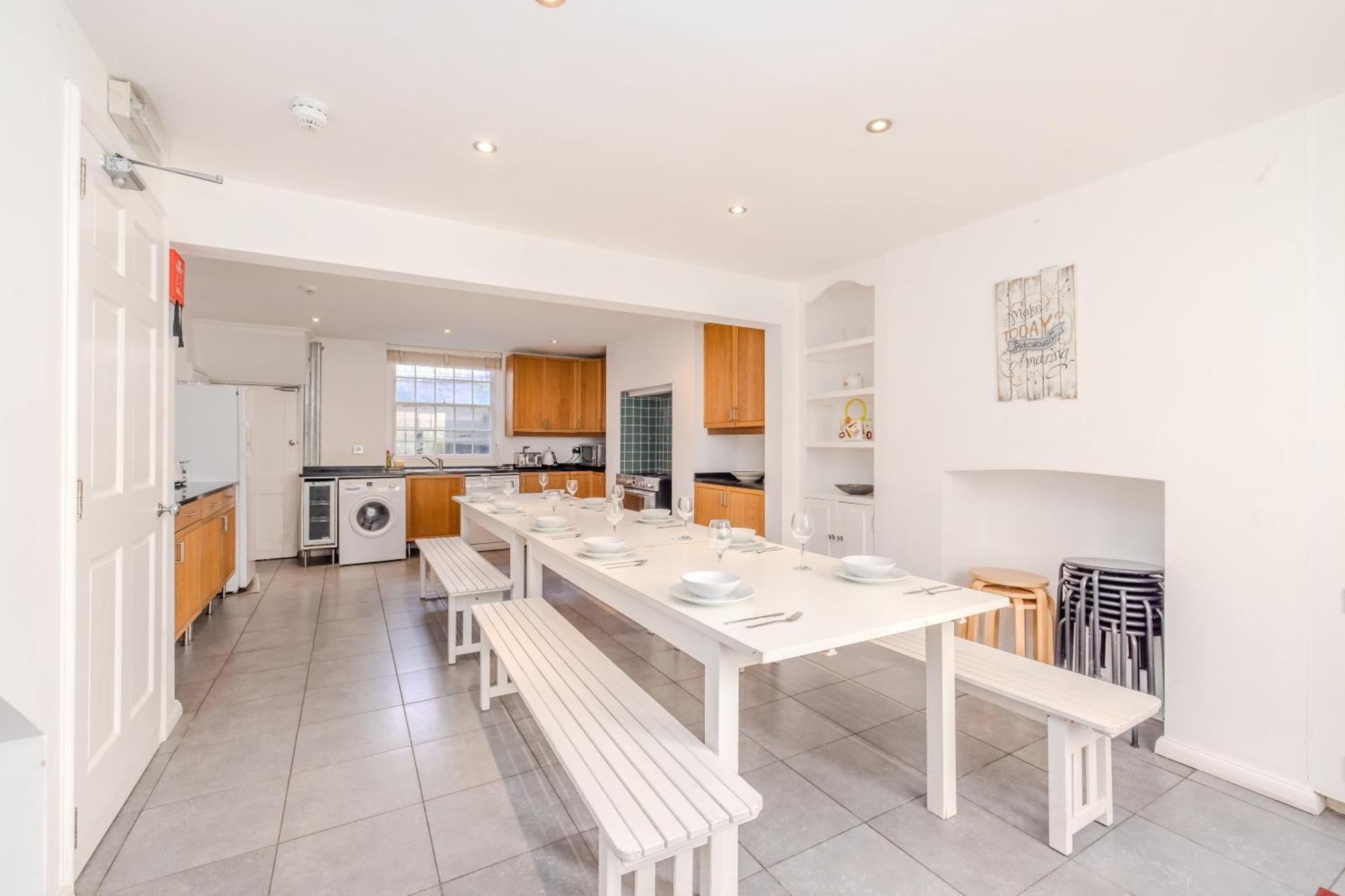 Perfect Seaside Getaway I Big Town House Next To I First Choice For Big Group & Family Brighton