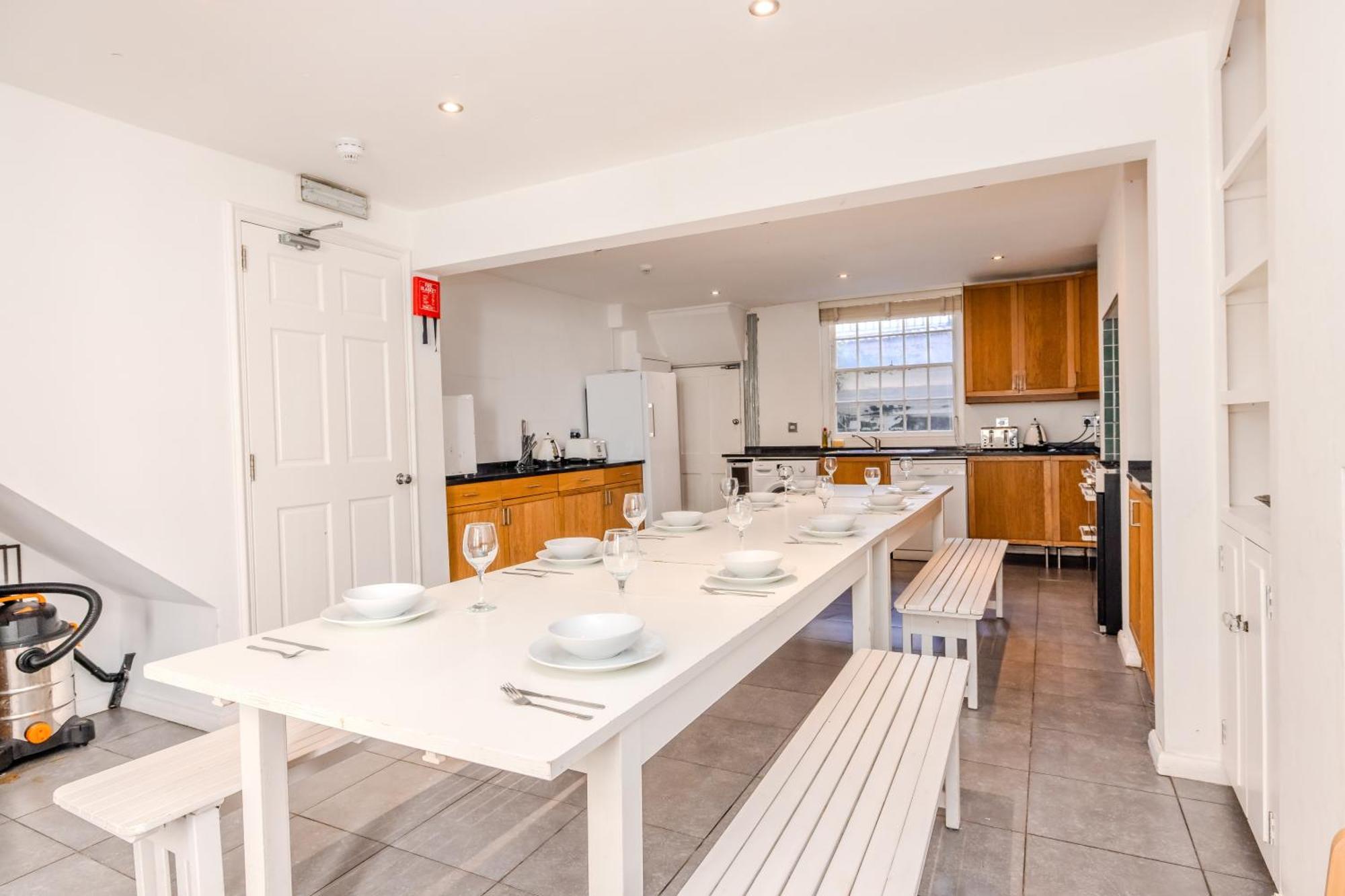 Perfect Seaside Getaway I Big Town House Next To I First Choice For Big Group & Family * Brighton