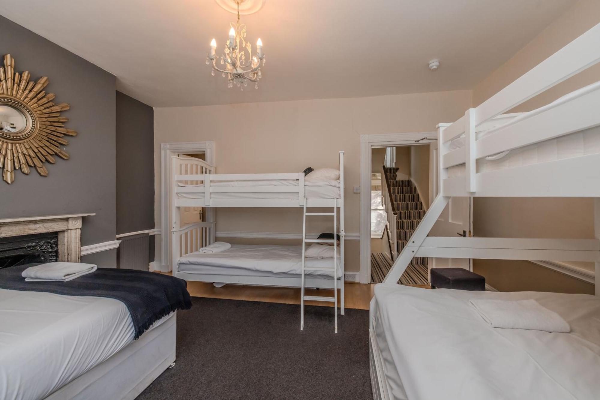 Perfect Seaside Getaway I Big Town House Next To I First Choice For Big Group & Family Apartment *