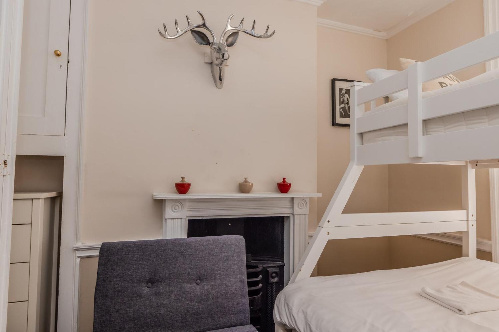 Perfect Seaside Getaway I Big Town House Next To I First Choice For Big Group & Family Brighton