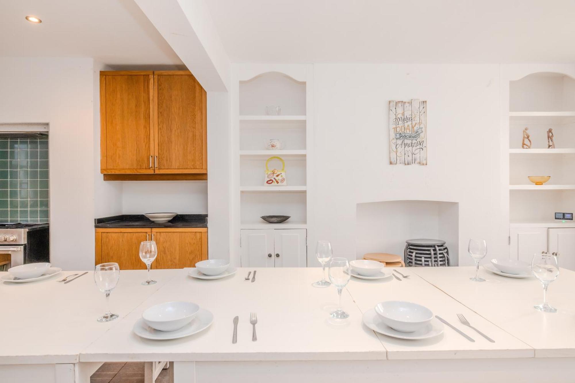 Perfect Seaside Getaway I Big Town House Next To I First Choice For Big Group & Family Apartment Brighton