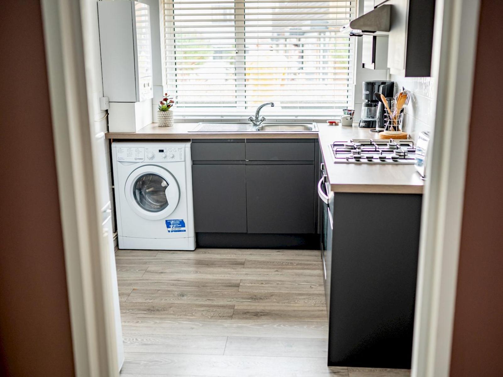 Bustling Pass The Keys Apartment Brighton