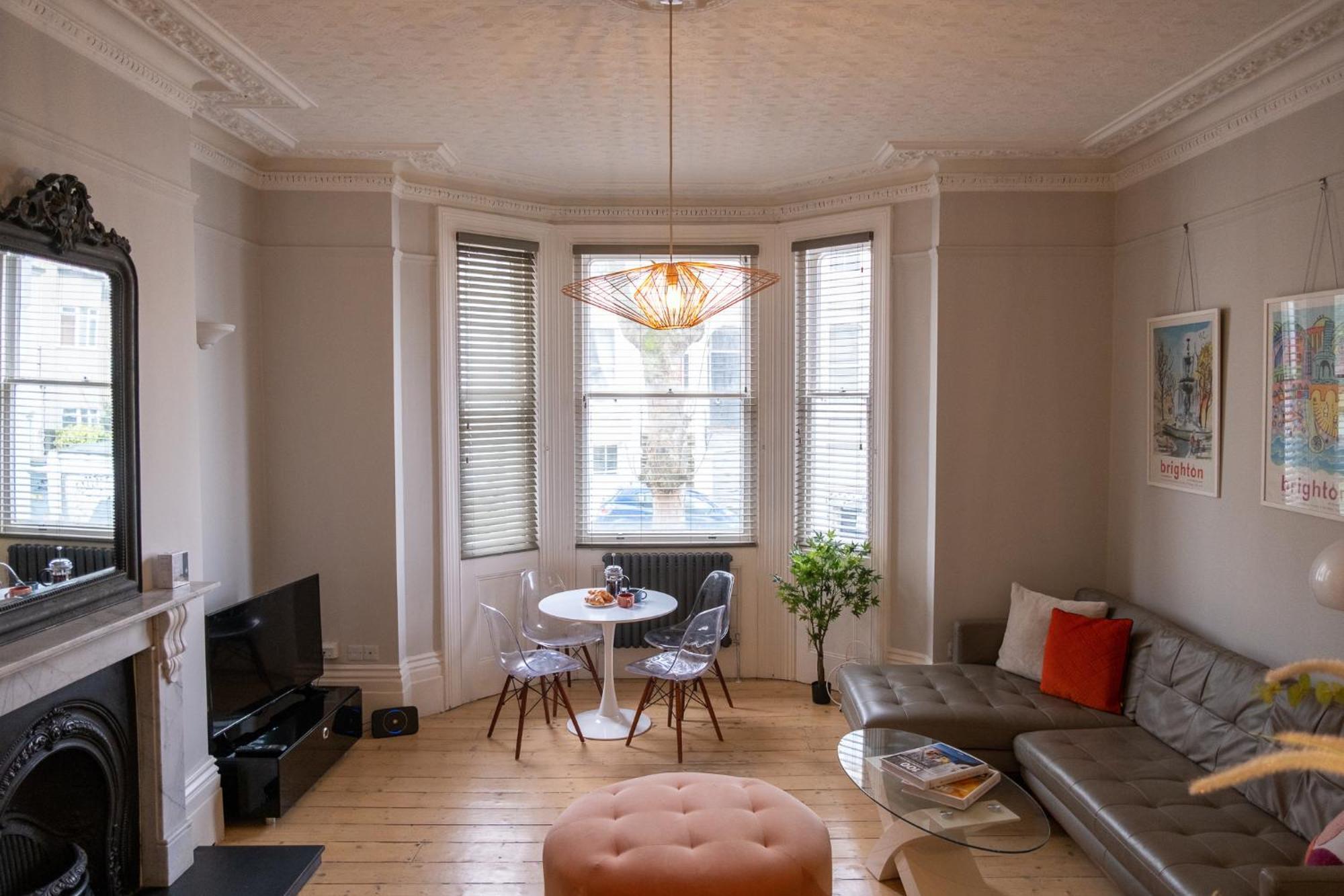 Apartment Elegant Central 2 Bed With Garden